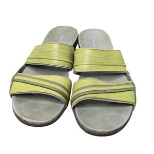 Merrell Piccolo Sandal in Leap‎ Frog Size 6